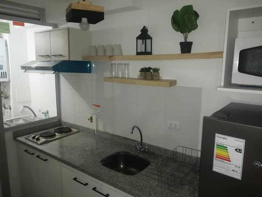 Amplio Depto En Con Estacionamiento. Apartamento
