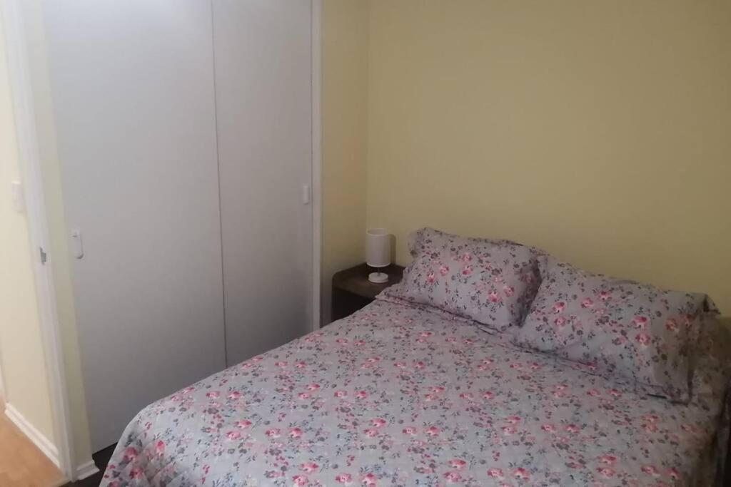 Apartamento Amplio Depto En Con Estacionamiento.